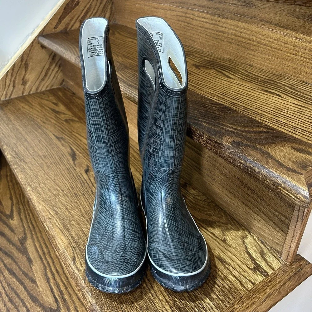BOGS Women's Linen Rain Boots 71434-001 Size 6 Black Gray Tall Waterproof